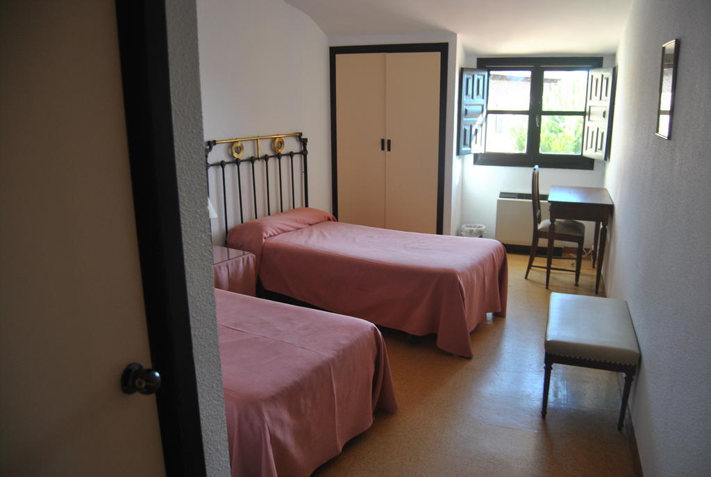 El Mesón de Castrojeriz Hotel Habitación foto